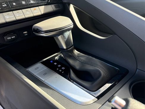 Certified 2021 Hyundai Elantra SEL image 28