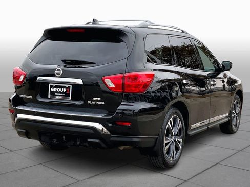 Used 2019 Nissan Pathfinder Platinum image 12