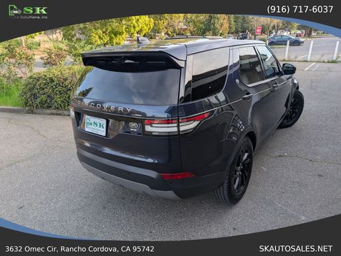 Used 2017 Land Rover Discovery SE AWD/4WD image 7