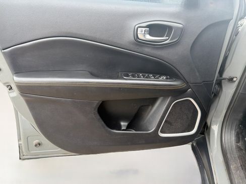 Used 2019 Jeep Compass Limited w/ Advanced Safety Group image 22