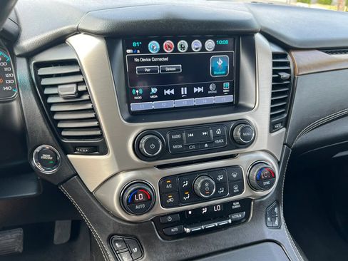 Used 2020 GMC Yukon Denali w/ Denali Premium Package AWD/4WD image 23