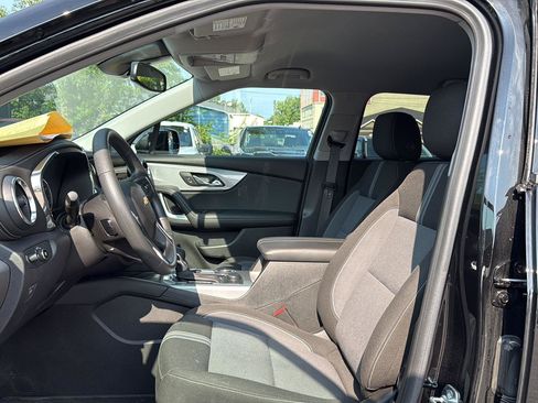 Used 2023 Chevrolet Blazer LT w/ Convenience Package FWD image 9
