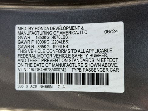 Certified 2025 Acura Integra A-Spec FWD image 35