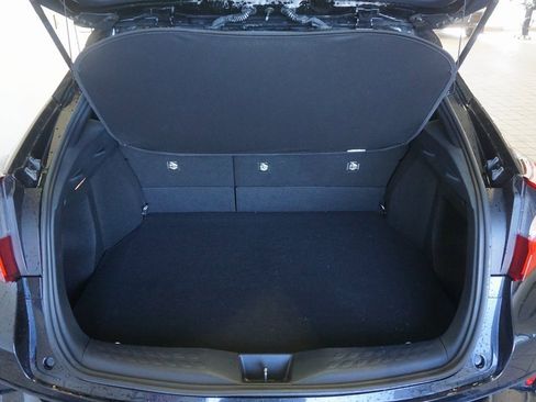 Used 2018 Toyota C-HR XLE image 14