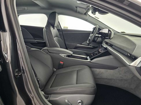 Used 2025 Lucid Air Touring AWD/4WD image 10