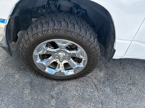 Used 2022 RAM 1500 Big Horn AWD/4WD image 2