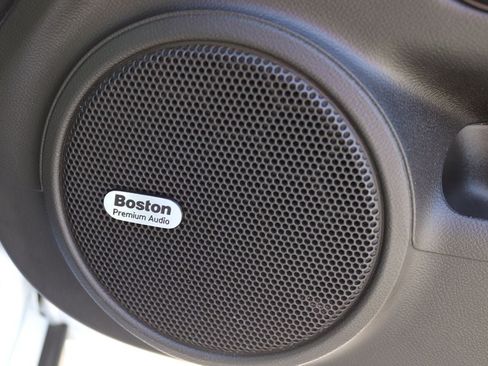 Used 2012 Chevrolet Camaro SS RWD image 11