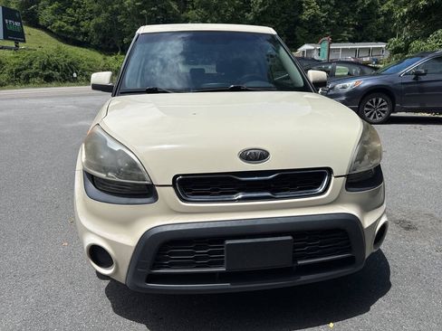 Used 2012 Kia Soul FWD image 23