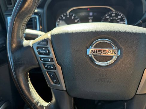 Used 2021 Nissan Titan Platinum Reserve w/ Moonroof Package AWD/4WD image 18