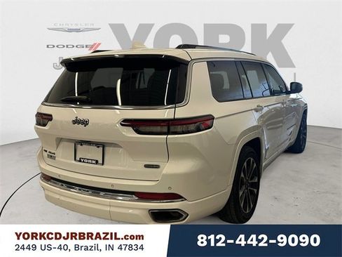 Used 2023 Jeep Grand Cherokee L Overland image 5