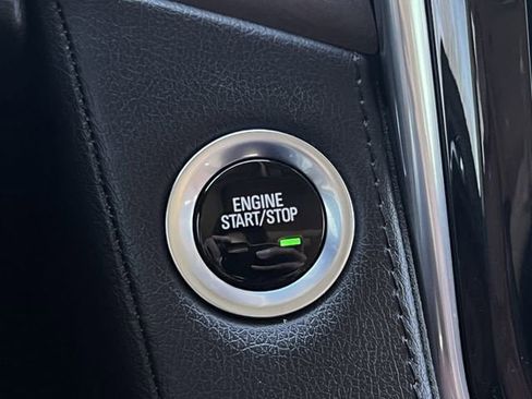 Used 2018 Cadillac Escalade Premium Luxury image 22