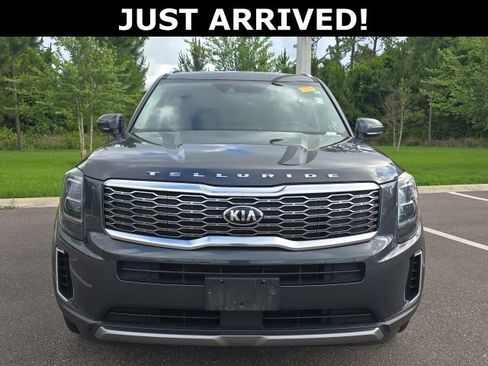 Used 2021 Kia Telluride EX w/ EX Premium Package FWD image 2
