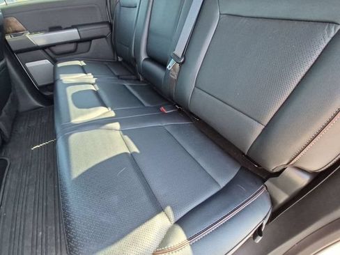 Used 2022 Ford F150 Lariat w/ Equipment Group 502A High AWD/4WD image 17