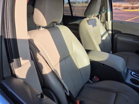 Used 2010 Ford Edge Limited image 31