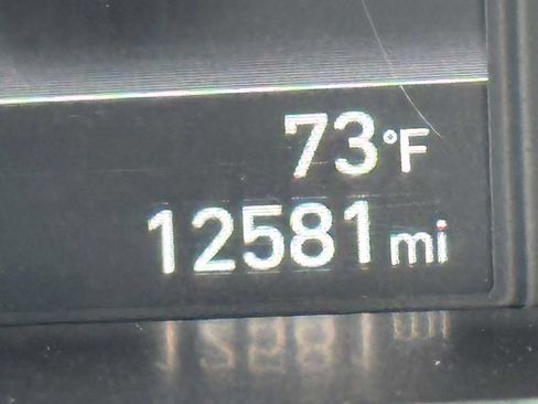 Used 2023 Hyundai Elantra SEL w/ Cargo Package FWD image 24