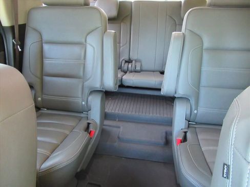 Used 2018 GMC Yukon Denali w/ Open Road Package RWD image 31