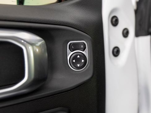 Used 2024 Jeep Wrangler S AWD/4WD image 13