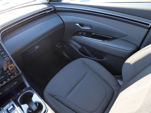 Certified 2022 Hyundai Tucson SEL w/ Cargo Package image 11