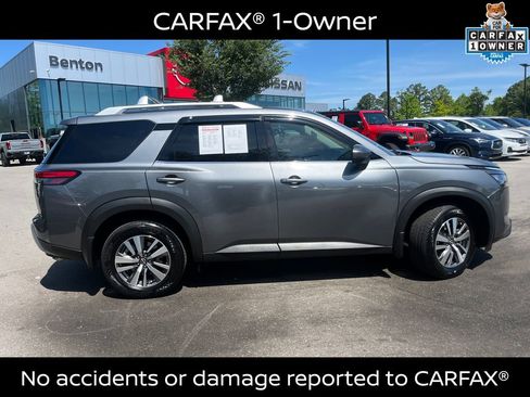Used 2025 Nissan Pathfinder SL AWD/4WD image 3