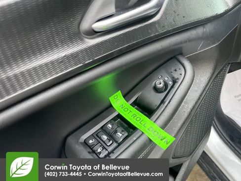 Used 2023 Jeep Grand Cherokee Altitude AWD/4WD image 16