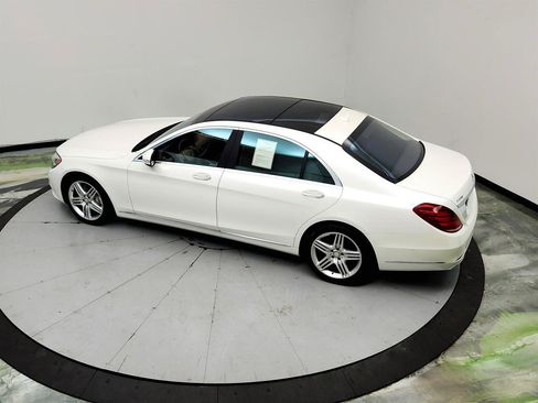 Used 2014 Mercedes-Benz S 550 Sedan image 8