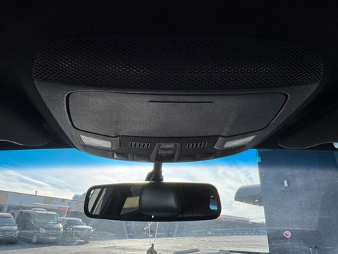 Used 2017 Lincoln MKZ Reserve image 32