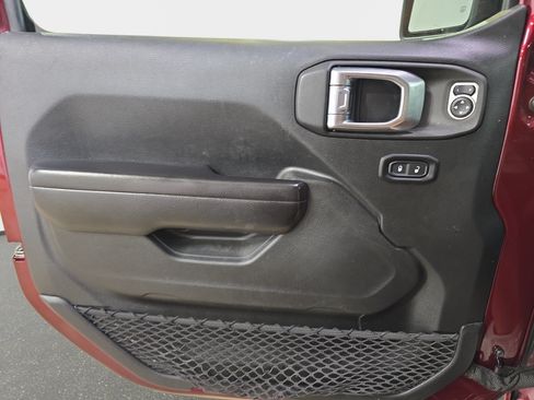 Used 2021 Jeep Wrangler Unlimited Sport AWD/4WD image 19