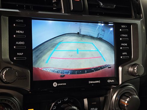 Used 2022 Toyota 4Runner SR5 Premium w/ Moonroof Package AWD/4WD image 32