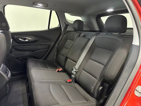 Used 2023 GMC Terrain SLE w/ Driver Convenience Package AWD/4WD image 11