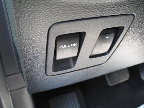 Used 2019 Ford F150 Lariat w/ Equipment Group 502A Luxury AWD/4WD image 51