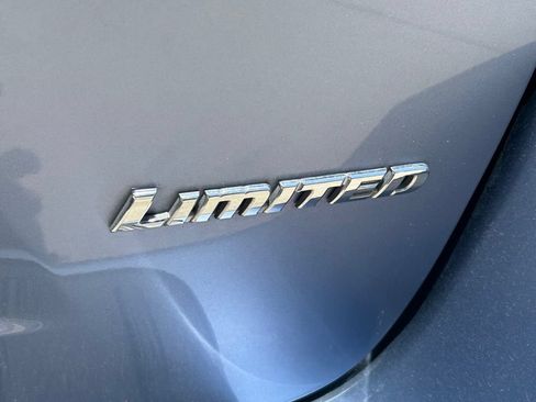 Used 2010 Toyota Highlander Limited AWD/4WD image 14