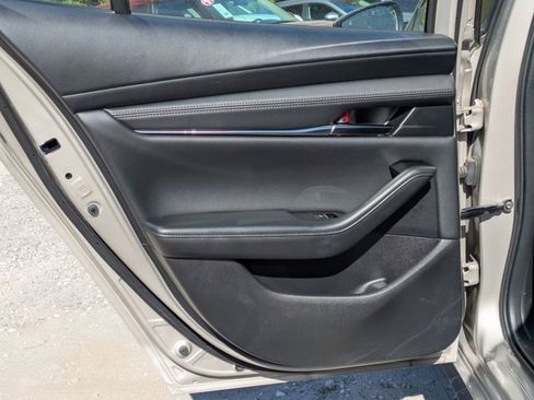 Used 2025 MAZDA MAZDA3 s image 19