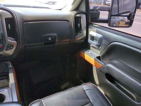 Used 2019 Chevrolet Silverado 3500 High Country w/ Duramax Plus Package AWD/4WD image 15