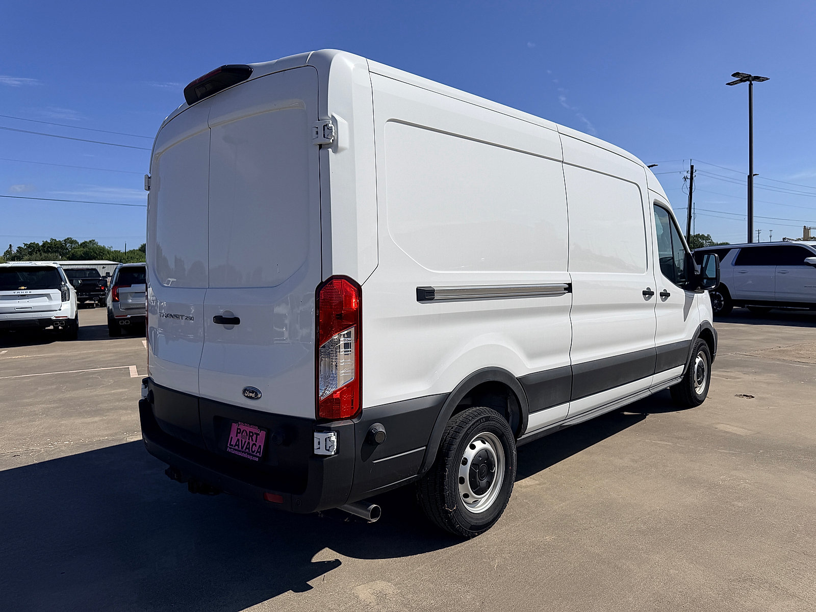 Used 2024 Ford Transit 250 148 Medium Roof RWD image 7