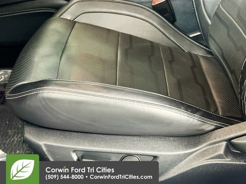 Used 2021 Ford Mustang GT Premium image 23