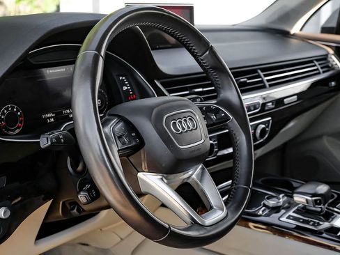 Used 2018 Audi Q7 3.0T Prestige image 19