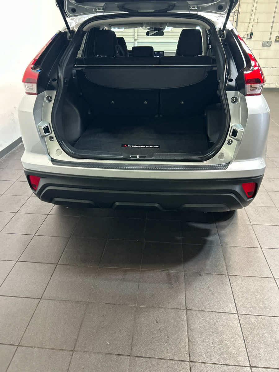 Used 2025 Mitsubishi Eclipse Cross LE AWD/4WD image 10