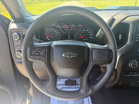 Used 2024 Chevrolet Silverado 1500 Custom Trail Boss w/ Turbomax Blackout Package AWD/4WD image 26