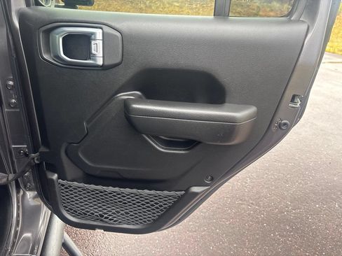 Used 2023 Jeep Wrangler Unlimited Sport AWD/4WD image 20