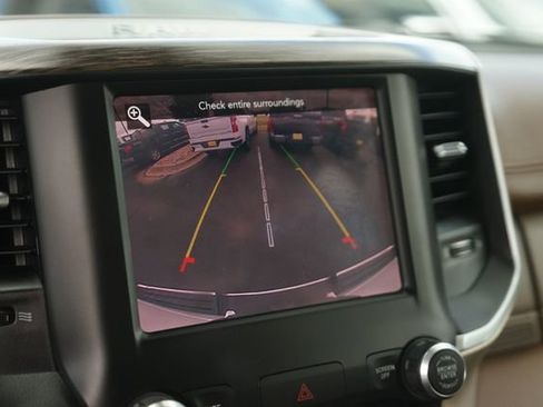 Used 2020 RAM 1500 Laramie w/ Off Road Group AWD/4WD image 27