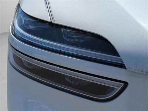 Certified 2024 Genesis Electrified GV70 Advanced image 10