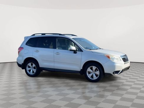 Used 2014 Subaru Forester 2.5i Limited AWD/4WD image 2