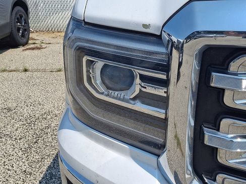 Used 2017 GMC Sierra 1500 SLT AWD/4WD image 7