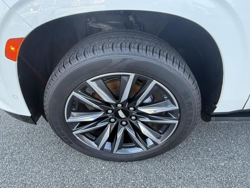 Used 2022 Cadillac Escalade Sport Platinum AWD/4WD image 32