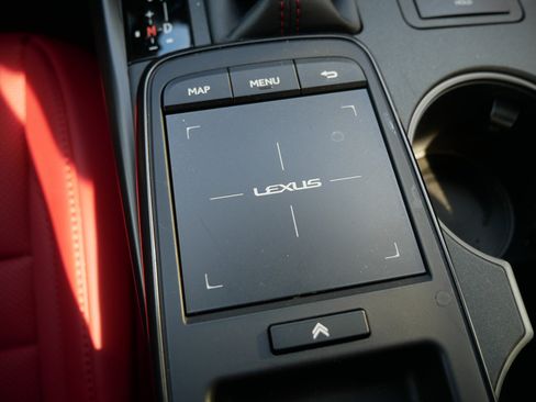 Used 2024 Lexus IS 500 image 34