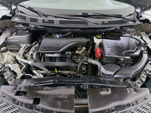 Used 2018 Nissan Rogue Sport SV w/ SV All-Weather Package image 30