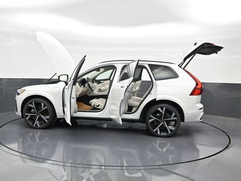 New 2026 Volvo XC60 T8 Ultra AWD/4WD image 31