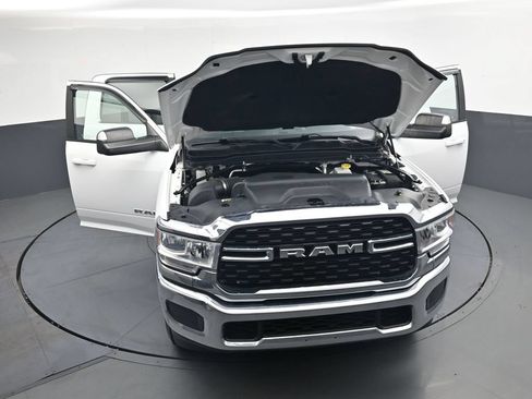 Used 2022 RAM 2500 Big Horn AWD/4WD image 49