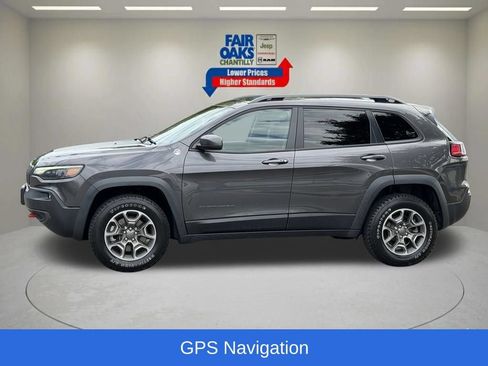 Used 2021 Jeep Cherokee Trailhawk w/ Sun, Sound & Nav Group AWD/4WD image 12