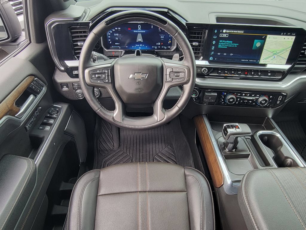 Used 2026 Chevrolet Silverado 1500 High Country w/ Midnight Edition AWD/4WD image 4